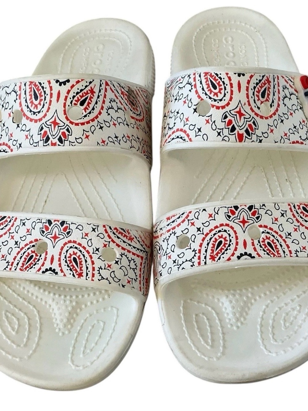 Crocs white red blue paisley print Americana sandals slides size 9 - Picture 2 of 5
